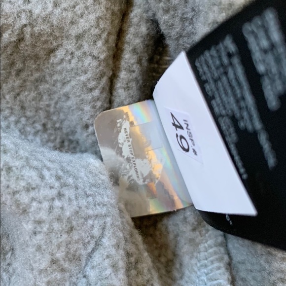 The North Face Cap Rock Fleece 1/4 Zip Pullover - Picture 7 of 8